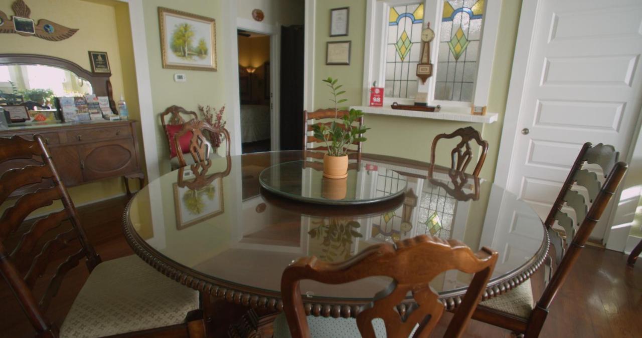 Granbury Gardens Bed And Breakfast Esterno foto
